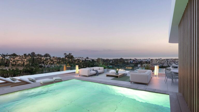 Villa in Estepona - 1450000 EUR